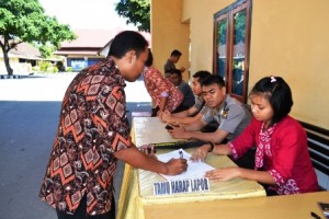 Jen Diperiksa Polisi 1