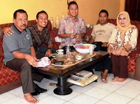 Hj Rahmah dan keluarga Hj Rahmah dan keluarga