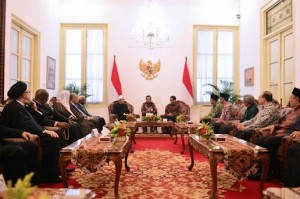 Jokowi Terima Tamu 1 Jokowi Terima Tamu 1