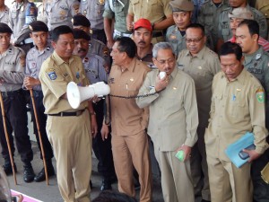 Husni Sambut Demo 1 Husni Sambut Demo 1
