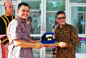 Rektor UTS Rusunawa