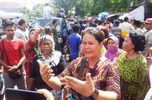 Pedagang Pasar Seketeng