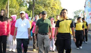 Jalan santai Polres 2 Jalan santai Polres 2