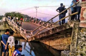 Jembatan Kuris Putus
