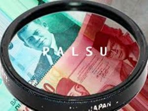 Uang palsu