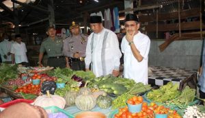 Bupati sidak pasar 2 Bupati sidak pasar 2