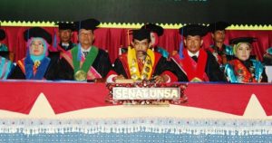 Rektor UNSA Prof Ude Rektor UNSA Prof Ude