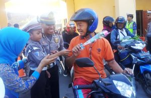 izan-polisi-cilik