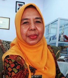 kepala-smpn-1-sri