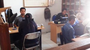 tersangka-segel-kantor-desa