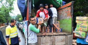amnt-bantu-banjir-3