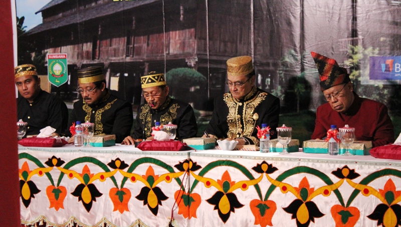 Bupati Sumbawa, HM Husni Djibril B.Sc