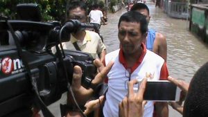 Kades Baru Tahan Kades Baru Tahan