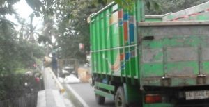 Sampah di Plampang