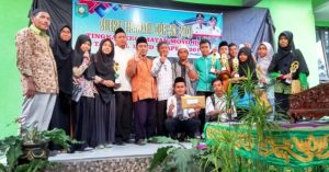 SMK Al Kahfi juara