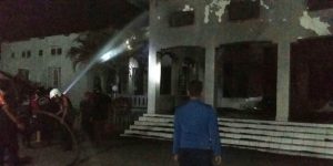 Wisma Praja Terbakar 1