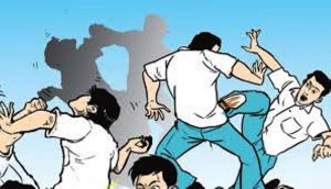 pelajar bertikai