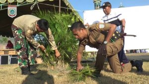 Bupati KSB Gotong Royong 1