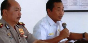 Camat dan Kapolsek Camat dan Kapolsek