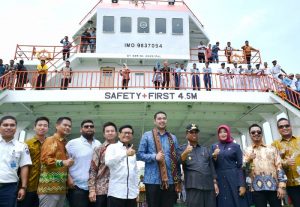 Kapal Resmi
