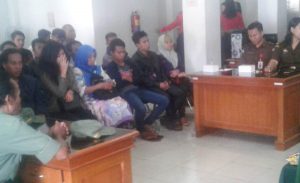 Sidang langsung