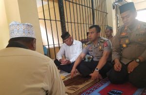 kapolres sholat sel kapolres sholat sel