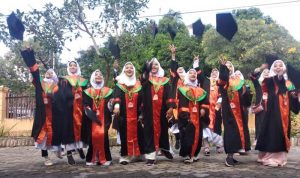 Wisuda SDIT