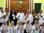 Bupati dan Nakes