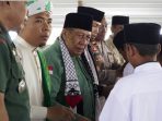 Bupati dan Santri