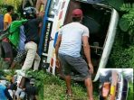 Bus Terbalik