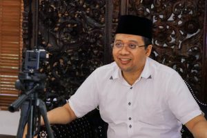 Gubernur Diskusi