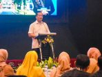 Gubernur Iqbal