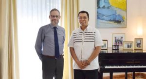 Gubernur dan Dubes