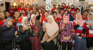 Hj Niken Foto bersama
