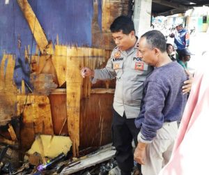 Kios Terbakar 2 Kios Terbakar 2