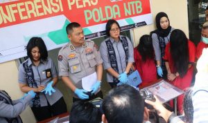 Penari Telanjang Penari Telanjang