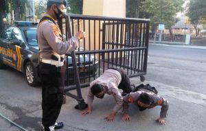 Polisi Pushup