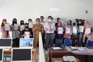 SISWA SMKN 3 SBW DAPAT BEASISWA SISWA SMKN 3 SBW DAPAT BEASISWA