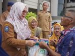 Wabup Bagi Beras