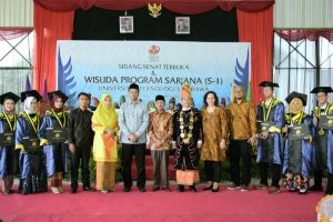 Wisuda UTS