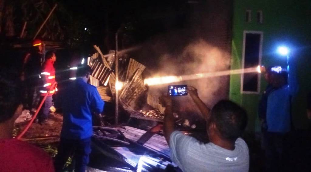 kebakaran di Pukat Utan